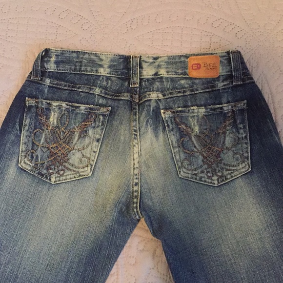 EUC BKE jeans with detailed pockets - Picture 7 of 8